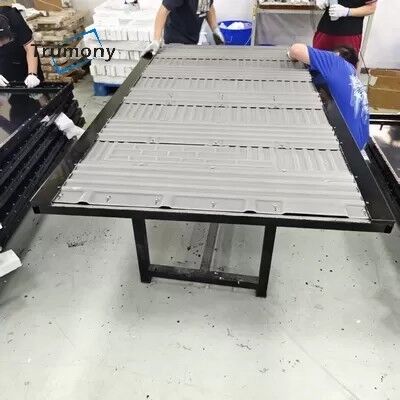 Kalite 1P104S ESS Batarya Modülleri için Özel Akış Kanallı AL3003 Soğutma Plakası fabrika