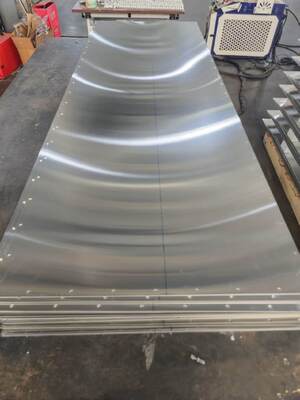 Kalite Veri Merkezi Sunucu CPU'su için Mikro Kanallı Alüminyum Sıvı Soğutma Plakası 250x150mm fabrika